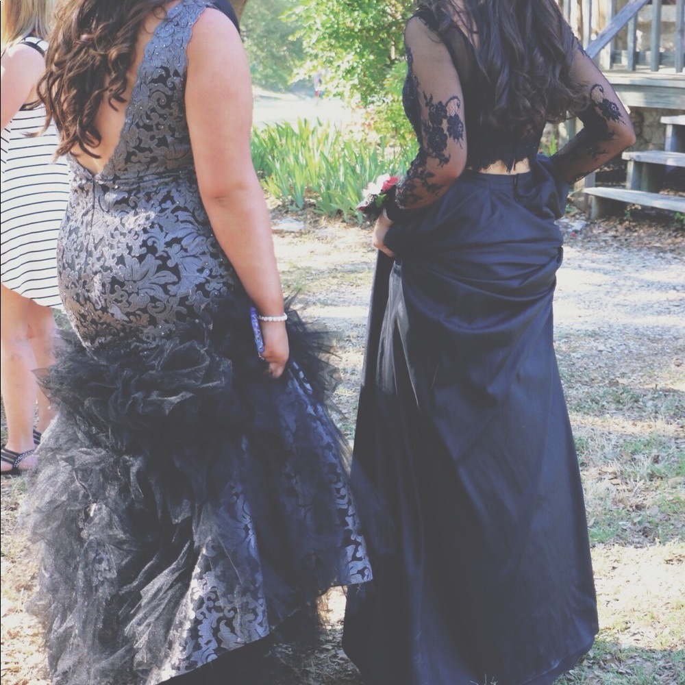 sherri hill black prom dress